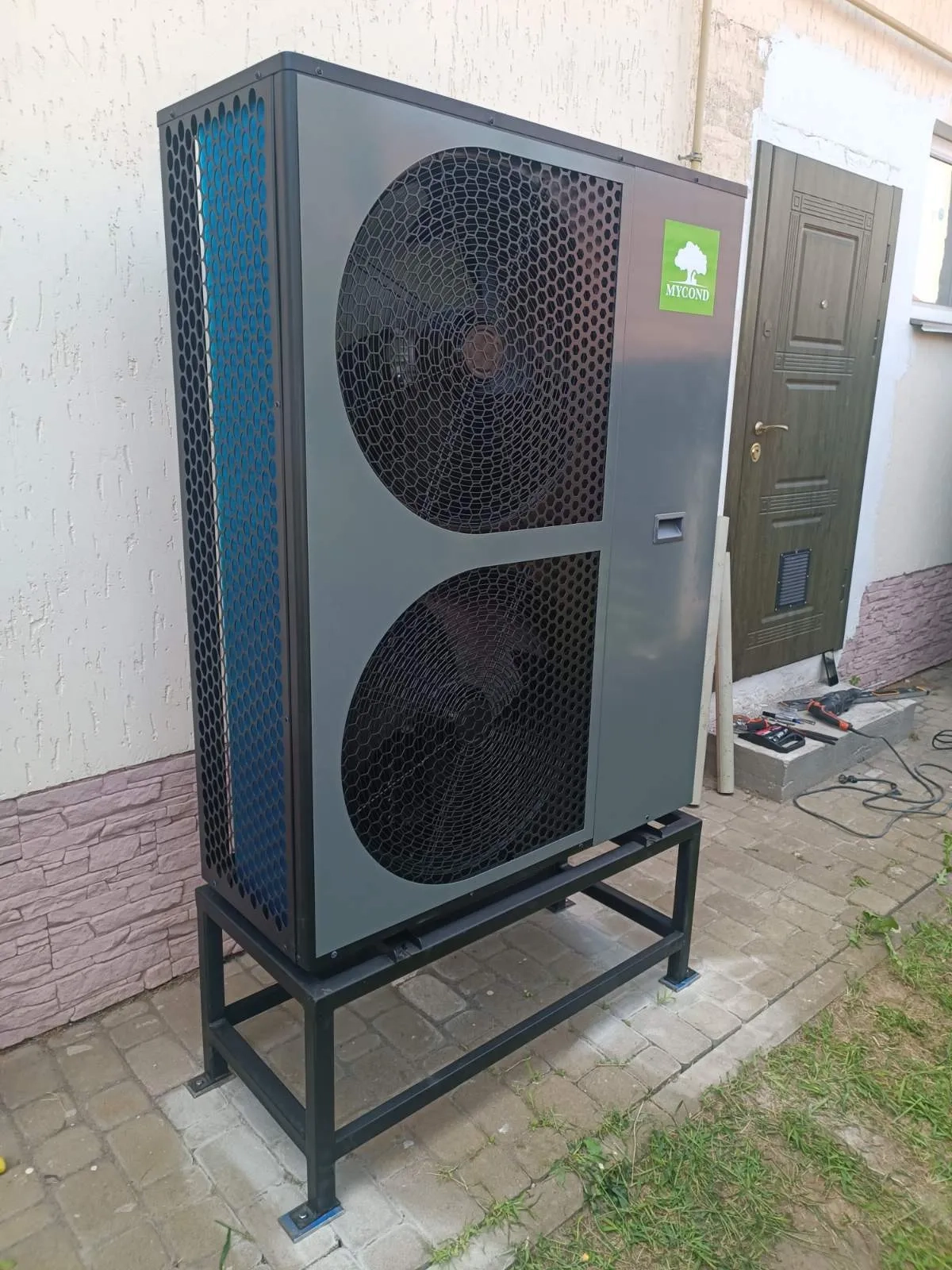 Семейный дом с тепловым насосом Mycond BeeThermic